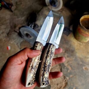 Handmade Full Tang D2 Steel Skinning Knife – Mirror Polish Blade with Natural Stag Antler Handle | UScustomForge